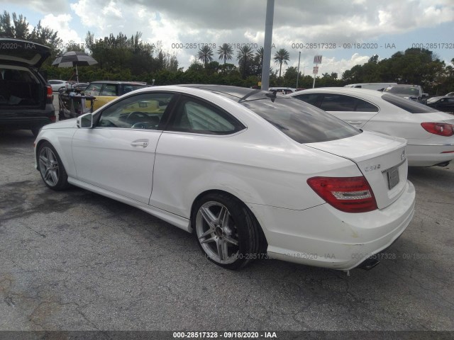 Photo 2 VIN: WDDGJ4HB4DG058771 - MERCEDES-BENZ C-CLASS 