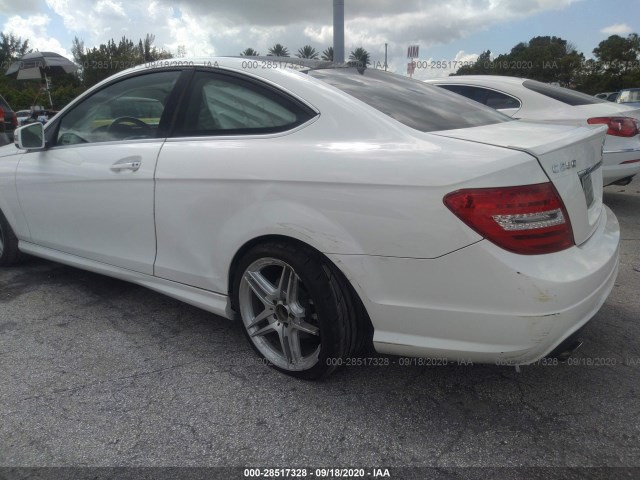 Photo 5 VIN: WDDGJ4HB4DG058771 - MERCEDES-BENZ C-CLASS 