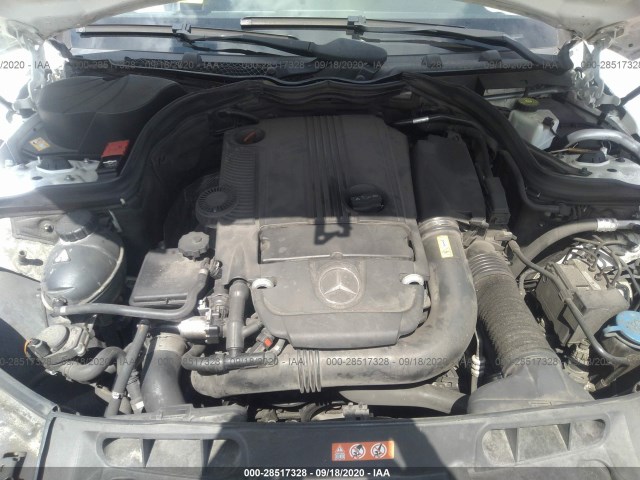 Photo 9 VIN: WDDGJ4HB4DG058771 - MERCEDES-BENZ C-CLASS 