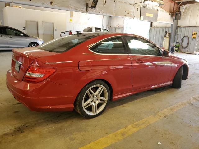 Photo 2 VIN: WDDGJ4HB4FG369426 - MERCEDES-BENZ C-CLASS 