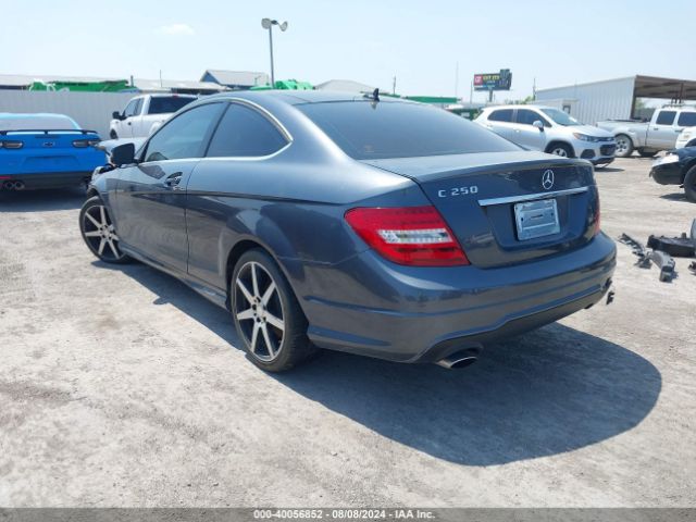 Photo 2 VIN: WDDGJ4HB4FG369751 - MERCEDES-BENZ C-CLASS 