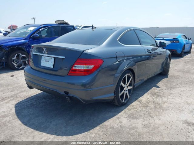 Photo 3 VIN: WDDGJ4HB4FG369751 - MERCEDES-BENZ C-CLASS 