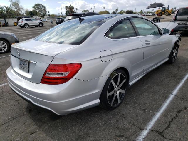 Photo 3 VIN: WDDGJ4HB4FG374853 - MERCEDES-BENZ C 250 