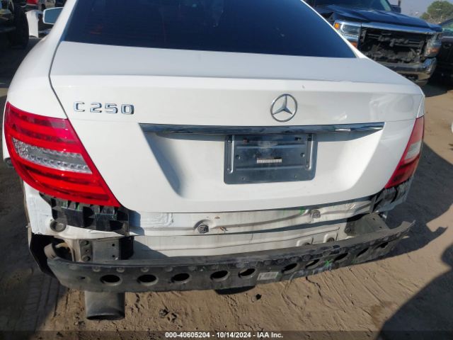 Photo 5 VIN: WDDGJ4HB4FG393578 - MERCEDES-BENZ C-CLASS 