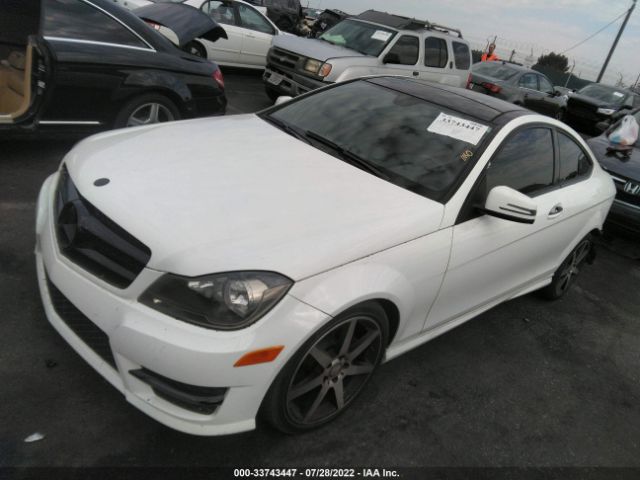 Photo 1 VIN: WDDGJ4HB4FG415515 - MERCEDES-BENZ C-CLASS 