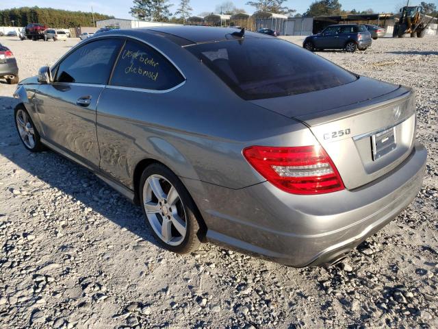 Photo 2 VIN: WDDGJ4HB5DF943549 - MERCEDES-BENZ C 250 