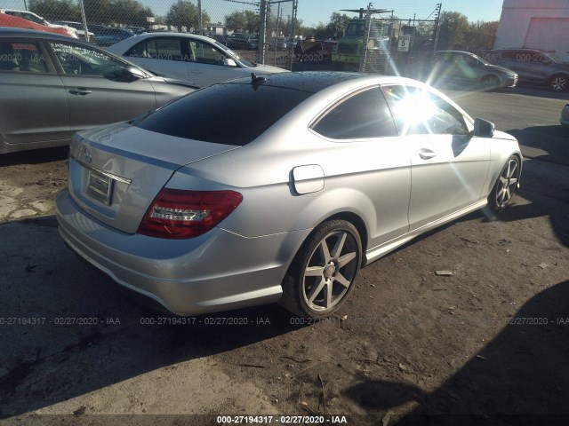 Photo 3 VIN: WDDGJ4HB5DF971271 - MERCEDES-BENZ C-CLASS 