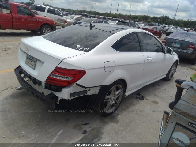 Photo 3 VIN: WDDGJ4HB5DF973487 - MERCEDES-BENZ C-CLASS 