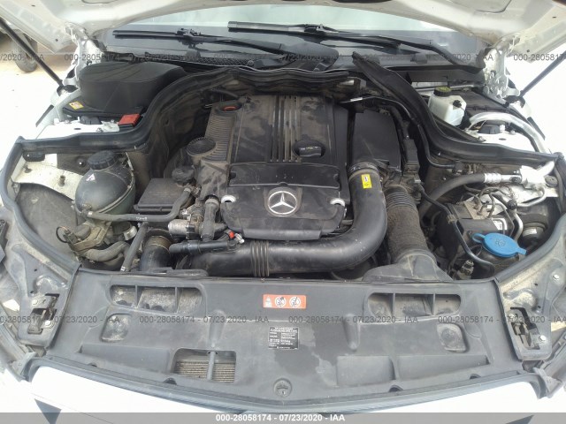 Photo 9 VIN: WDDGJ4HB5DF973487 - MERCEDES-BENZ C-CLASS 