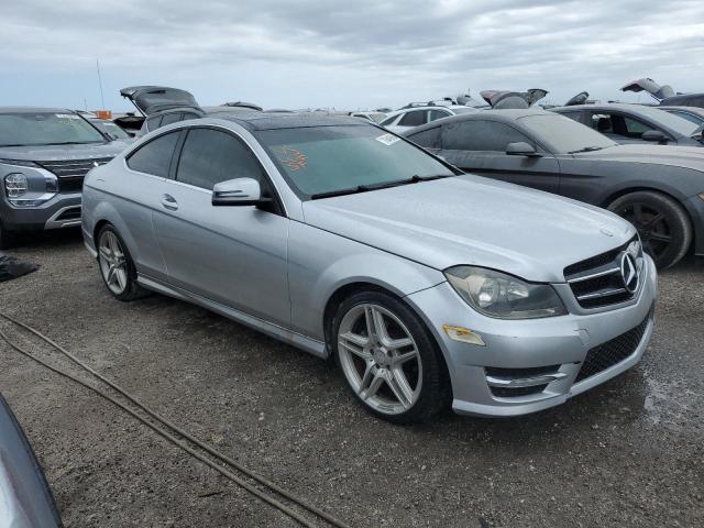 Photo 3 VIN: WDDGJ4HB5DF981752 - MERCEDES-BENZ C 250 