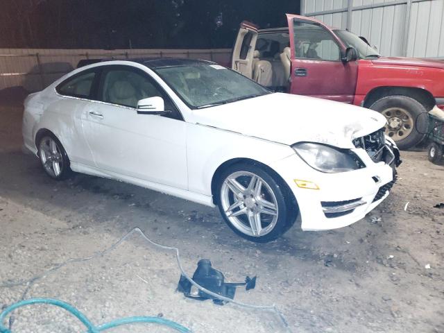 Photo 3 VIN: WDDGJ4HB5DG036097 - MERCEDES-BENZ C 250 