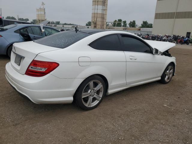 Photo 2 VIN: WDDGJ4HB5DG058519 - MERCEDES-BENZ C-CLASS 