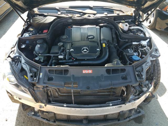 Photo 6 VIN: WDDGJ4HB5DG060657 - MERCEDES-BENZ C 250 