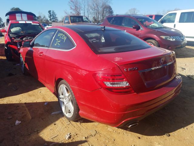 Photo 2 VIN: WDDGJ4HB5DG063378 - MERCEDES-BENZ C 250 