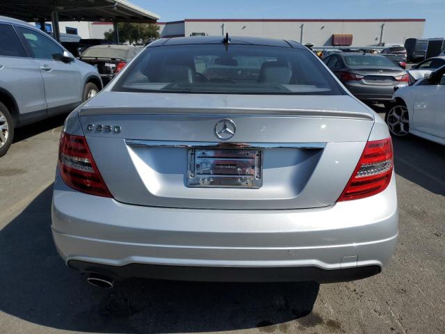 Photo 5 VIN: WDDGJ4HB5DG071657 - MERCEDES-BENZ C 250 