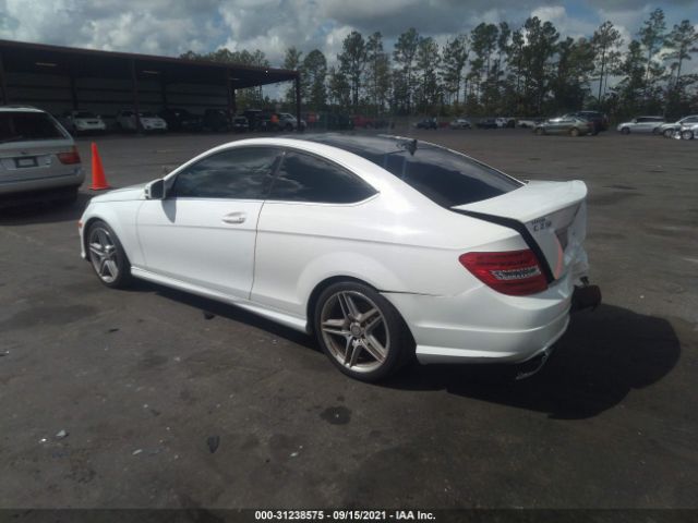 Photo 2 VIN: WDDGJ4HB5FG386087 - MERCEDES-BENZ C-CLASS 