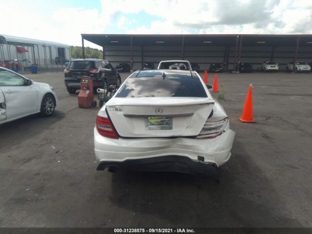 Photo 5 VIN: WDDGJ4HB5FG386087 - MERCEDES-BENZ C-CLASS 