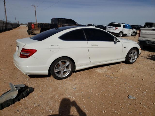 Photo 2 VIN: WDDGJ4HB6CF774236 - MERCEDES-BENZ C 250 