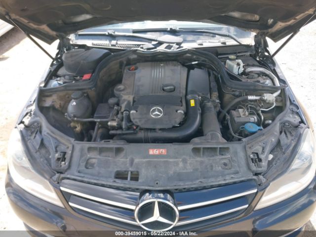 Photo 9 VIN: WDDGJ4HB6CF882808 - MERCEDES-BENZ C 250 