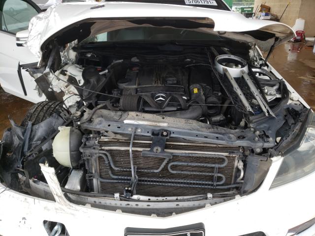 Photo 6 VIN: WDDGJ4HB6DF987852 - MERCEDES-BENZ C250 