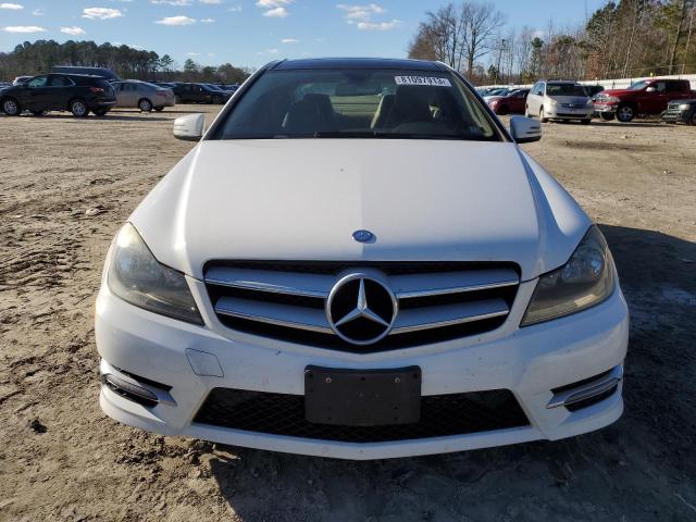 Photo 4 VIN: WDDGJ4HB6DG152120 - MERCEDES-BENZ C-CLASS 