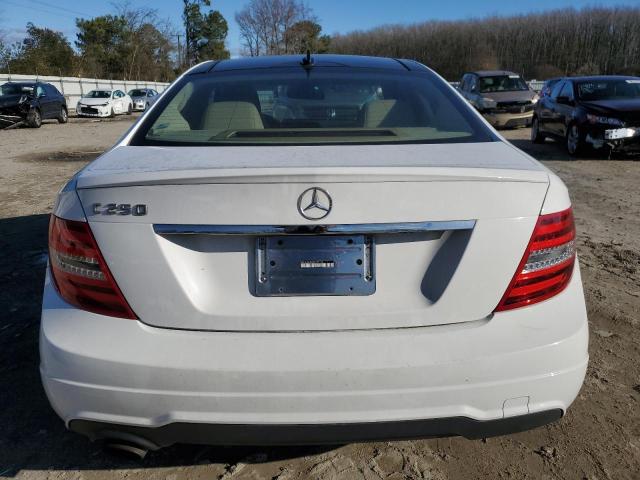 Photo 5 VIN: WDDGJ4HB6DG152120 - MERCEDES-BENZ C-CLASS 