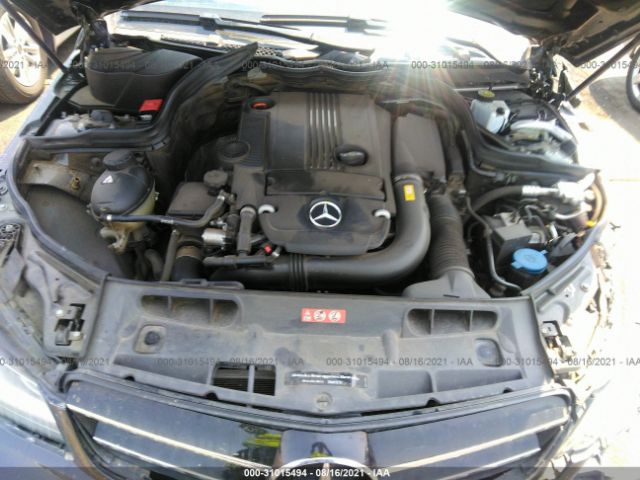 Photo 9 VIN: WDDGJ4HB6FG368729 - MERCEDES-BENZ C-CLASS 