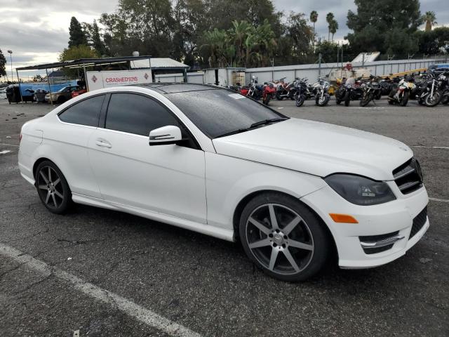 Photo 3 VIN: WDDGJ4HB6FG371730 - MERCEDES-BENZ C-CLASS 