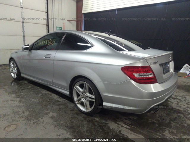 Photo 2 VIN: WDDGJ4HB6FG414785 - MERCEDES-BENZ C-CLASS 