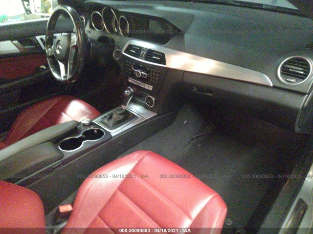 Photo 4 VIN: WDDGJ4HB6FG414785 - MERCEDES-BENZ C-CLASS 