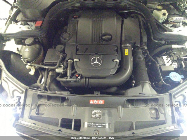 Photo 9 VIN: WDDGJ4HB6FG414785 - MERCEDES-BENZ C-CLASS 