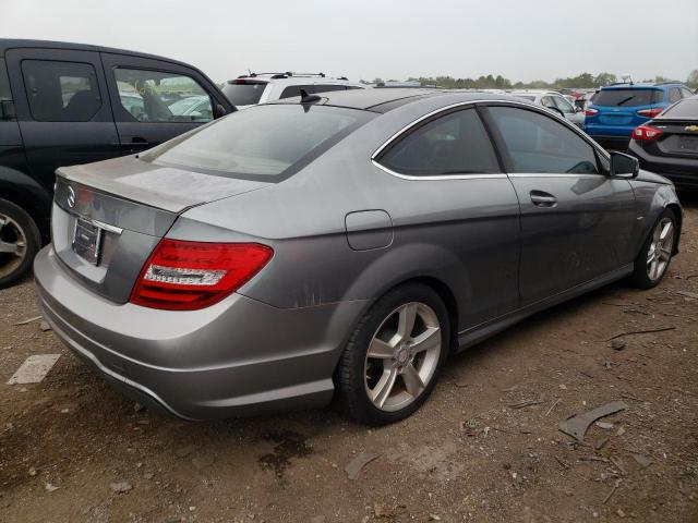 Photo 2 VIN: WDDGJ4HB7CF886656 - MERCEDES-BENZ C-CLASS 