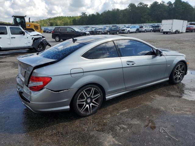 Photo 2 VIN: WDDGJ4HB7DF946386 - MERCEDES-BENZ C 250 