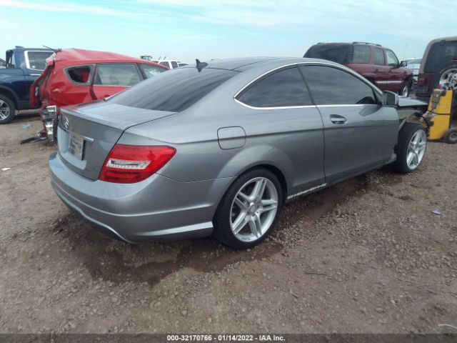 Photo 3 VIN: WDDGJ4HB7DF990677 - MERCEDES-BENZ C-CLASS 