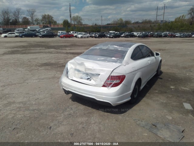 Photo 3 VIN: WDDGJ4HB7DG009113 - MERCEDES-BENZ C-CLASS 