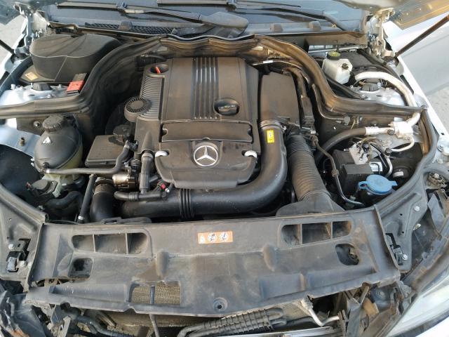 Photo 6 VIN: WDDGJ4HB7DG061700 - MERCEDES-BENZ C 250 