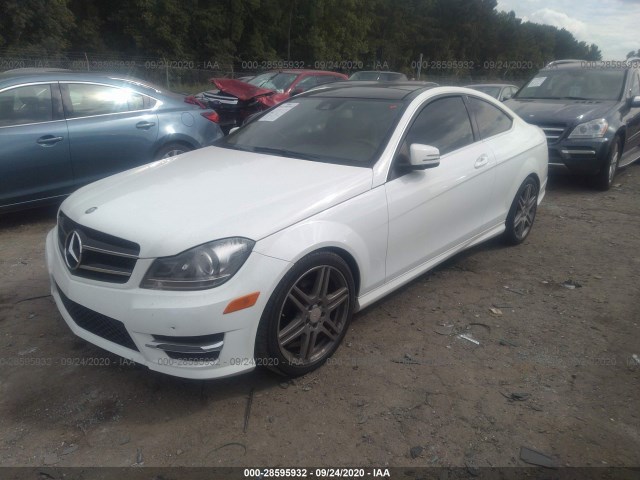 Photo 5 VIN: WDDGJ4HB7FG429554 - MERCEDES-BENZ C-CLASS 