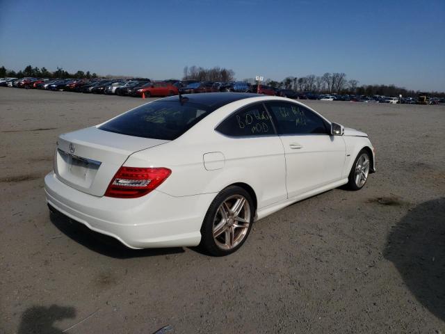 Photo 3 VIN: WDDGJ4HB8CF780412 - MERCEDES-BENZ C 250 