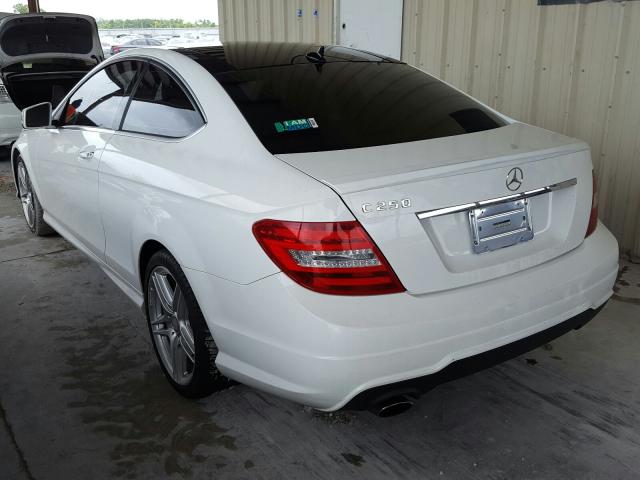 Photo 2 VIN: WDDGJ4HB8DF948115 - MERCEDES-BENZ C 250 