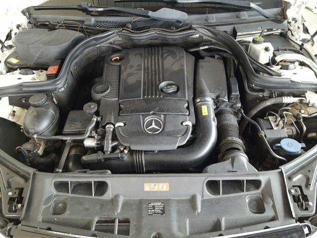 Photo 6 VIN: WDDGJ4HB8DF948115 - MERCEDES-BENZ C 250 