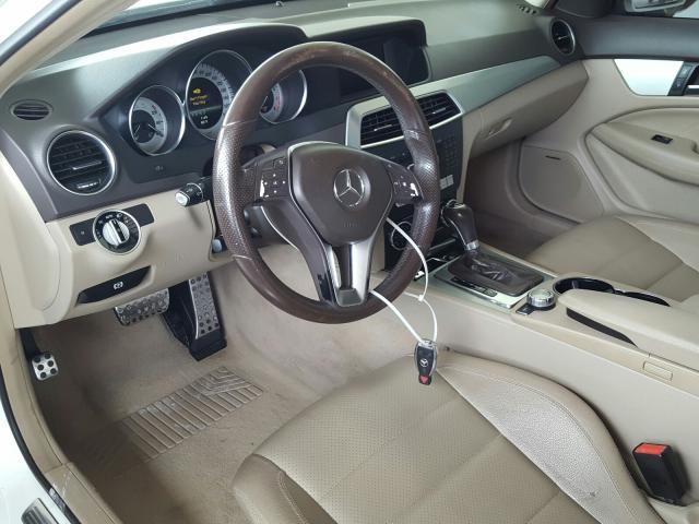 Photo 8 VIN: WDDGJ4HB8DF948115 - MERCEDES-BENZ C 250 