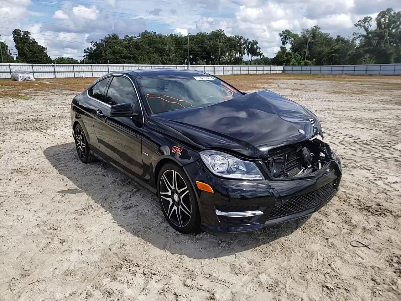 Photo 10 VIN: WDDGJ4HB8DF962662 - MERCEDES-BENZ C 250 