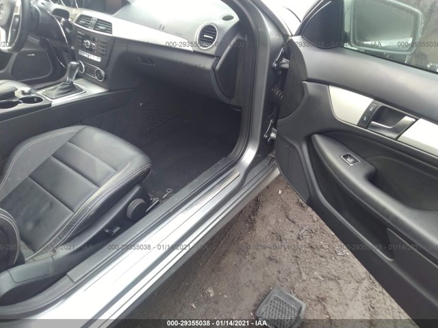 Photo 4 VIN: WDDGJ4HB8DF972981 - MERCEDES-BENZ C-CLASS 