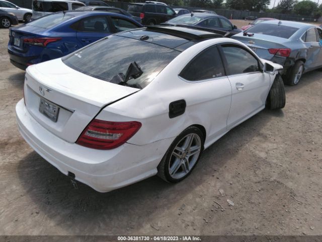 Photo 3 VIN: WDDGJ4HB8DG075539 - MERCEDES-BENZ C 250 