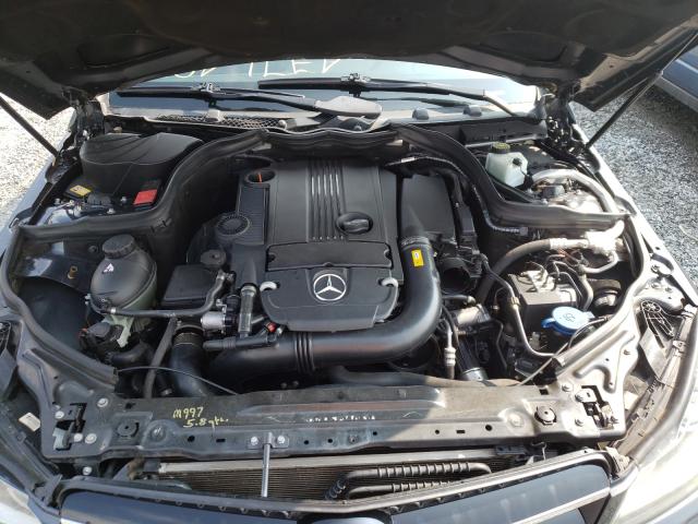 Photo 6 VIN: WDDGJ4HB8DG091532 - MERCEDES-BENZ C 250 