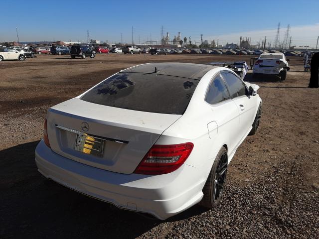 Photo 3 VIN: WDDGJ4HB8DG093281 - MERCEDES-BENZ C 250 