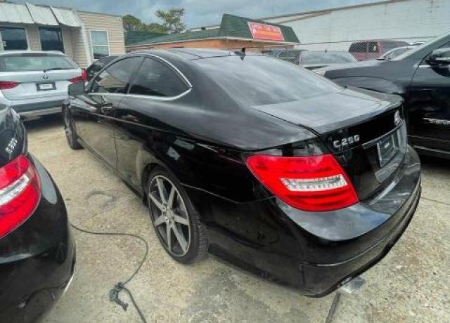 Photo 2 VIN: WDDGJ4HB8FG351205 - MERCEDES-BENZ C 250 