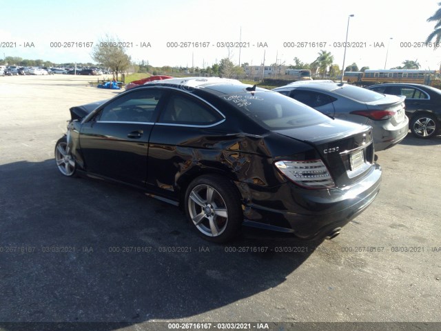 Photo 2 VIN: WDDGJ4HB8FG386486 - MERCEDES-BENZ C-CLASS 