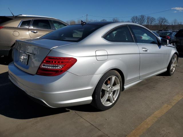 Photo 2 VIN: WDDGJ4HB8FG392319 - MERCEDES-BENZ C-CLASS 