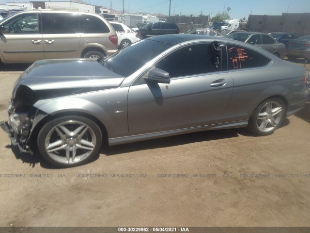 Photo 1 VIN: WDDGJ4HB9CF748620 - MERCEDES-BENZ C-CLASS 